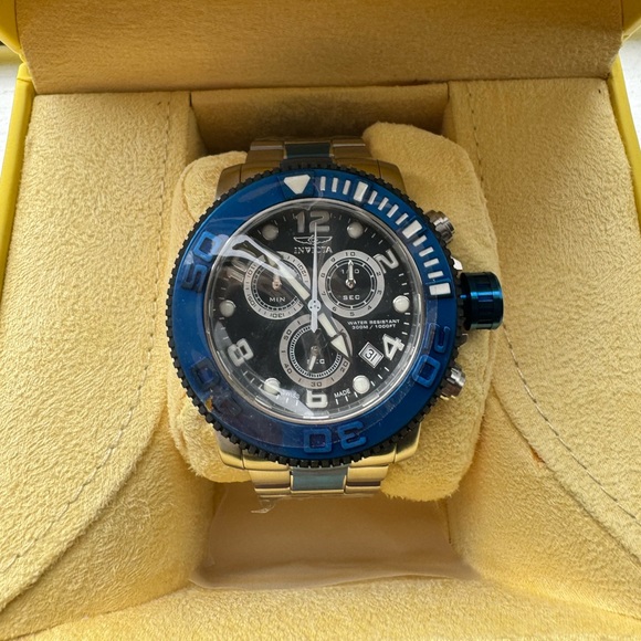 Invicta Sea Hunter Chronograph Men's Watch - Picture 1 of 5
